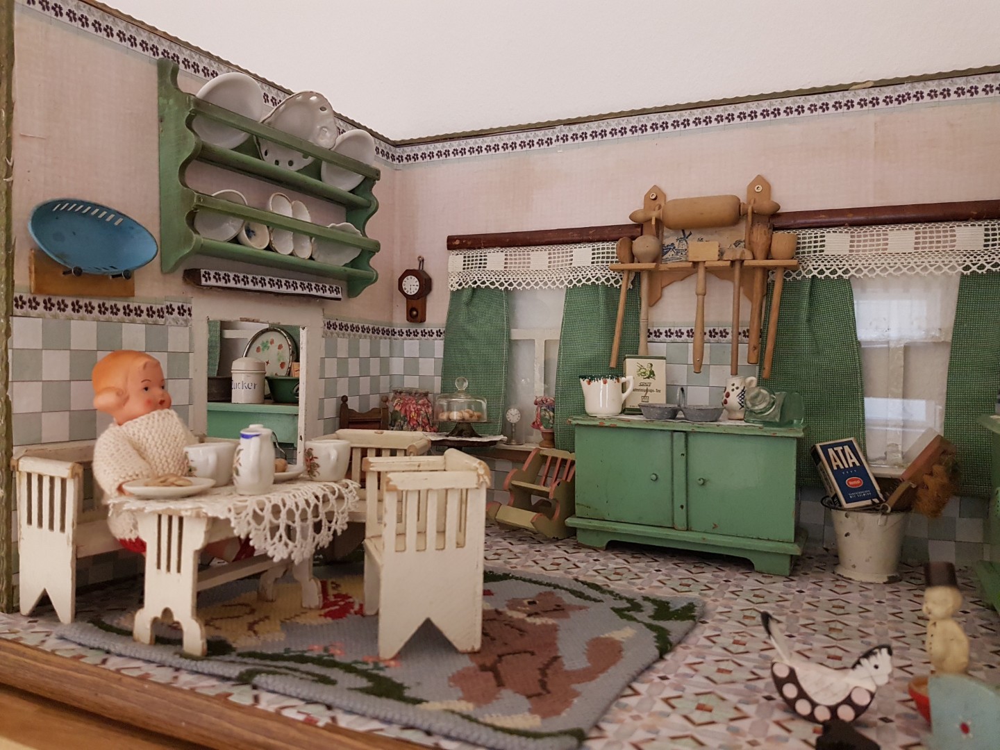 Sitzecke und Buffet